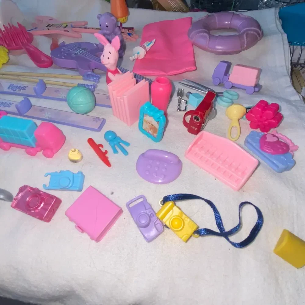 Fashion Doll Accessories 100+ Barbie Bratz Monster High Furniture Guitar Ski